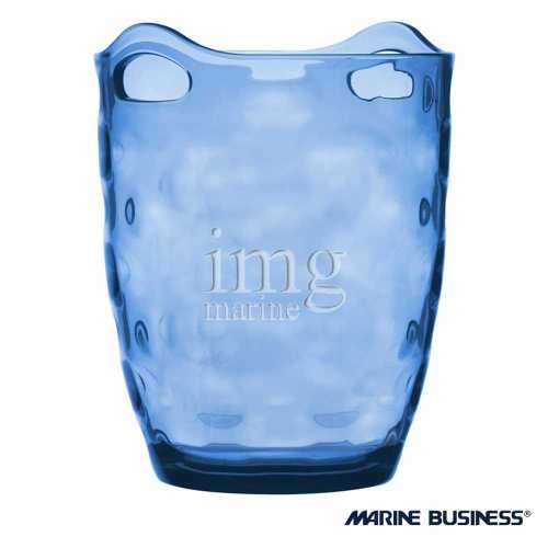 Il bicchiere Marine Business da acqua Moon è fabbricato in materiale  resistente ai colpi, infrangibile e anti graffio.